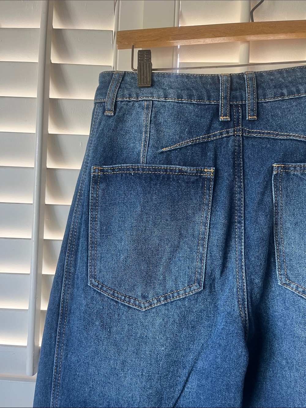 🌟 Women’s High-Waisted Barrel Jeans | Horseshoe/Balloon Fit | Indigo Wash 🌟 - Picture 3 of 9